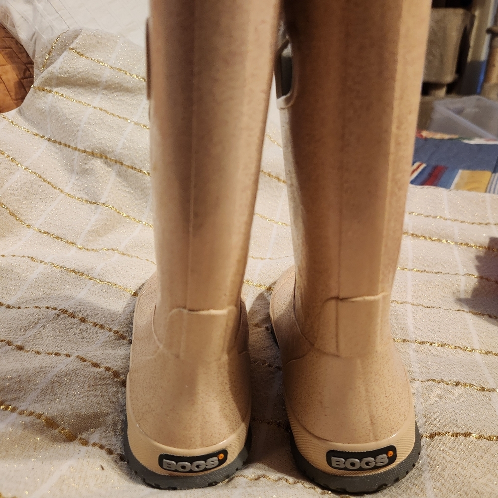 Bogs Sand-Toned Glitter Rain Waterproof Boots - Picture 5 of 8